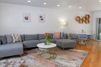 Building Photo - 8450 Via Sonoma