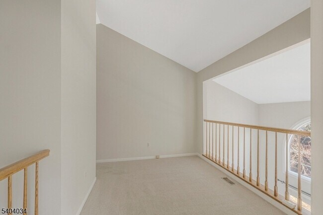 Building Photo - 20 Academy Ct