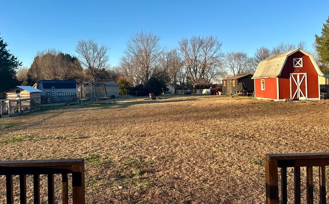 Building Photo - 3935 Elkton Trail