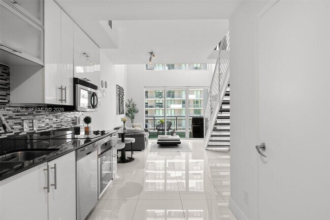 Building Photo - 60 SW 13th St