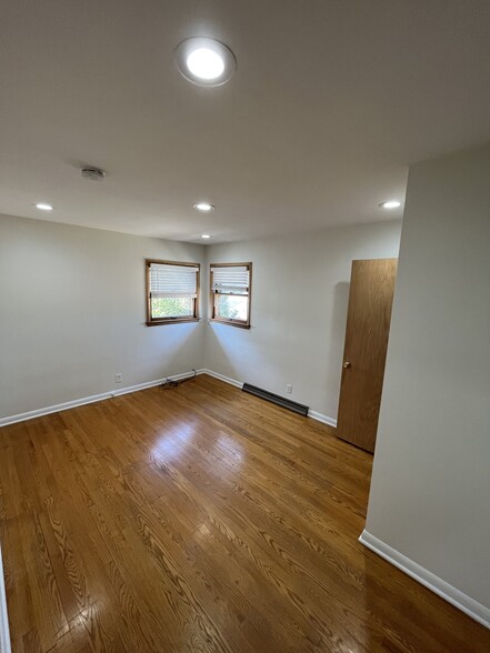 Building Photo - 4141 N 84th St