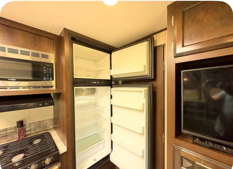 Building Photo - 414 Phippen Waiters Rd