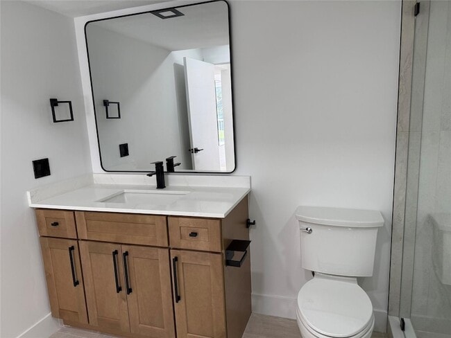 Building Photo - 3010 N Course Dr