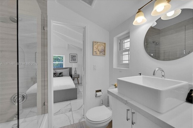 Building Photo - 15 NE 95th St