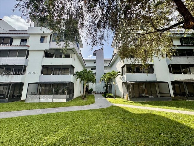 Building Photo - 8215 SW 152nd Ave