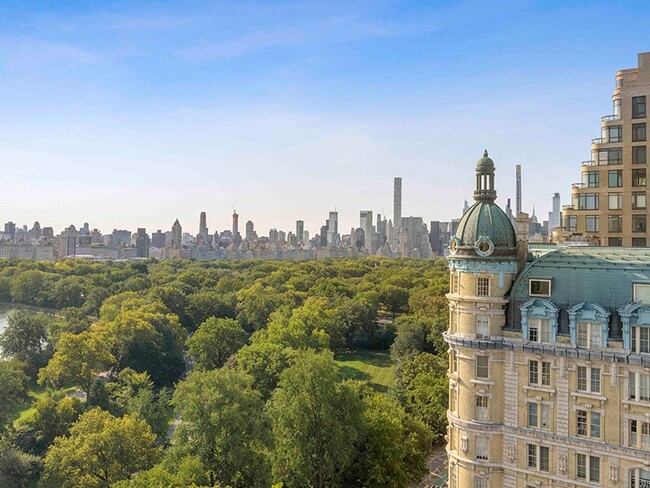 Building Photo - 295 Central Park W