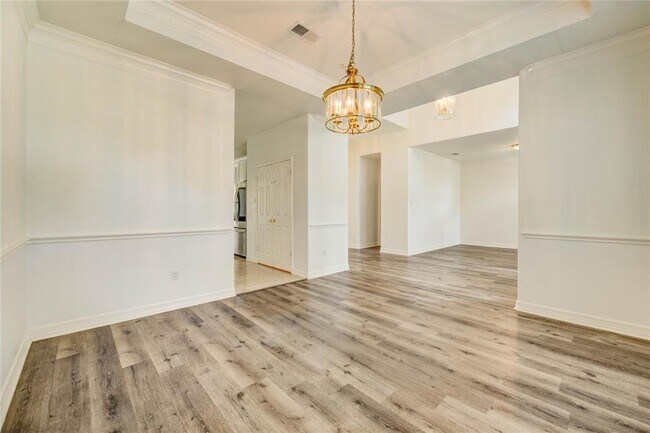 Building Photo - 8803 Memorial Creek Dr