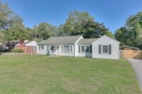 Building Photo - 1402 N Tennessee Blvd