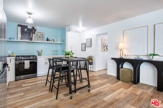 Building Photo - 9950 Durant Dr