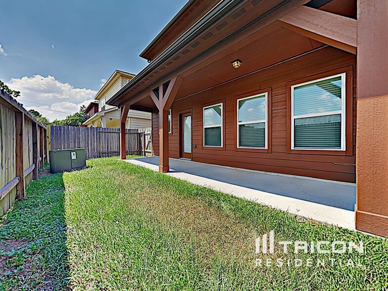 Building Photo - 2823 Arica Ln