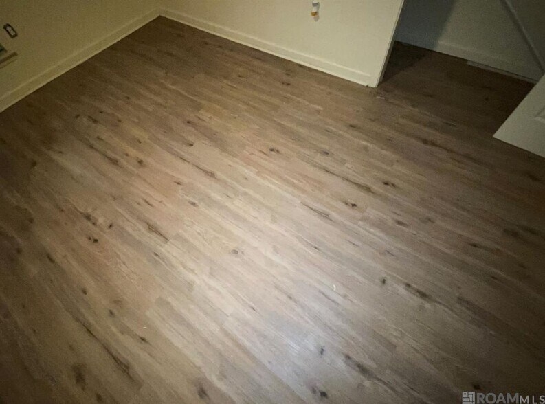 Building Photo - 9135 Great Smokey Ave