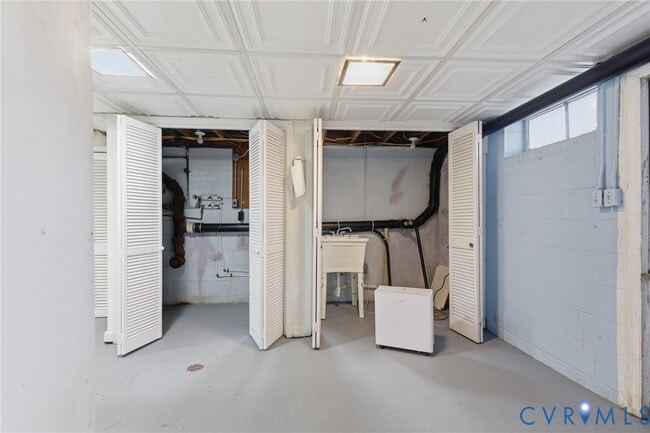 Building Photo - 717 Francis St