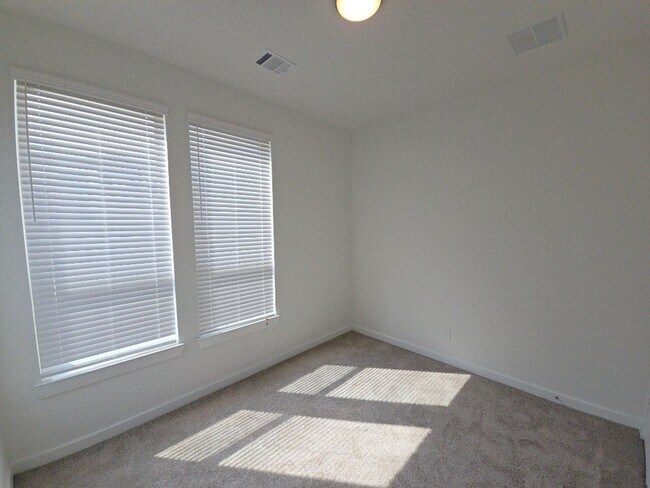 Building Photo - 16518 Amber Patina Ln