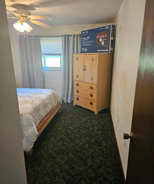 Building Photo - 170 Archway Dr