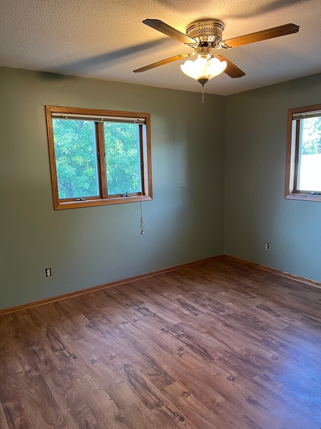 Building Photo - 215 Arch St