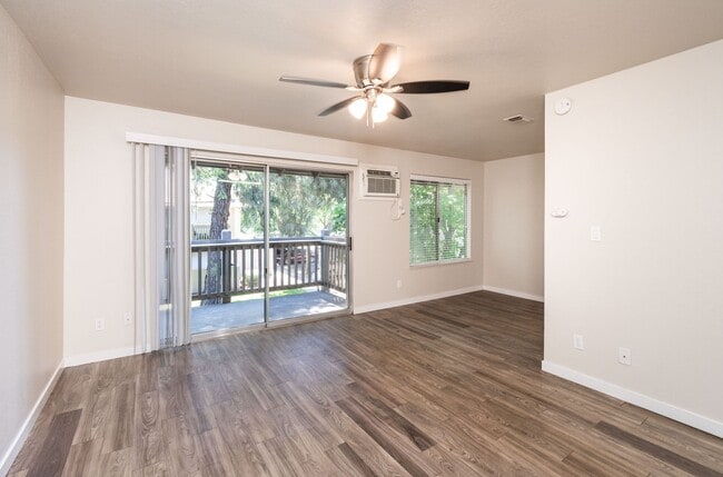 Interior Photo - Riverbend Apartments