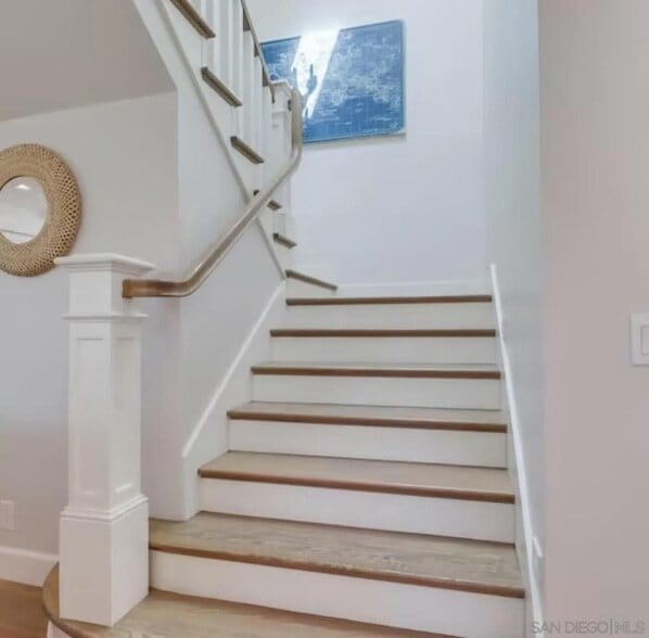 Building Photo - 301 7th St