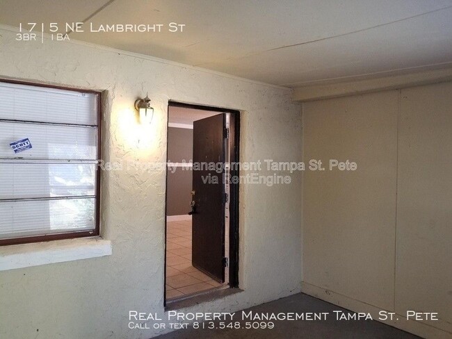 Building Photo - 1715 E Lambright St N