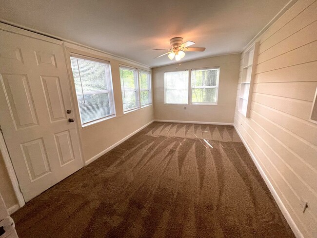 Building Photo - 3br House close to campus FOR RENT - FALL 2026 PRELEASE