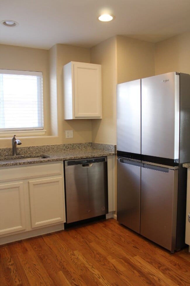 Building Photo - Stunning 3 BR/3 BA in Stockbridge At Meridian Community!