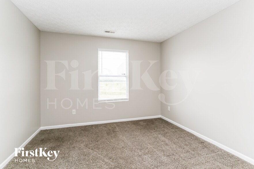 Building Photo - 7399 Kenrich Dr