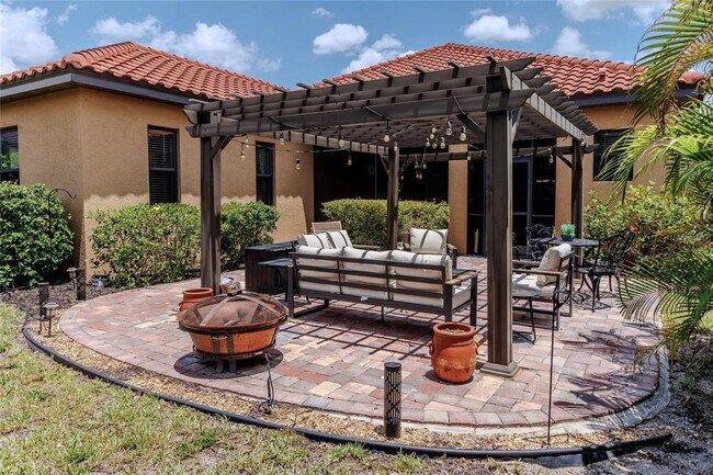 Building Photo - 26858 Weiskopf Dr