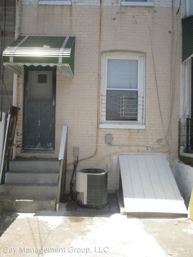 Building Photo - 111 N Ellwood Ave