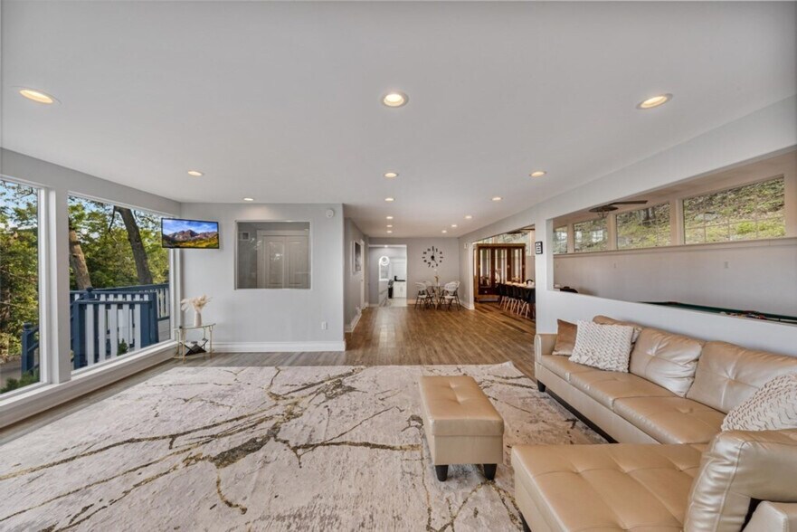 Building Photo - 52 Pavilion Rd