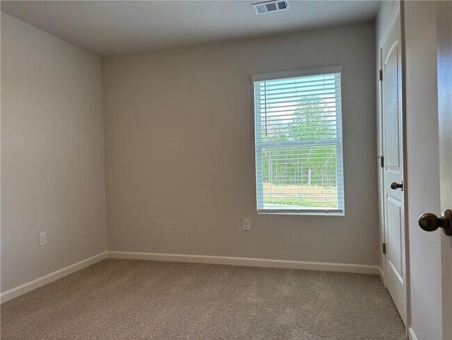 Building Photo - 49 Pepperbush Wy