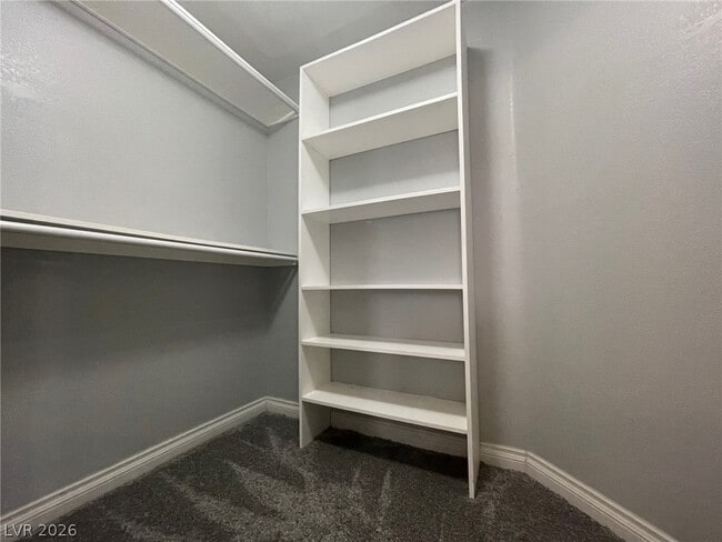 Building Photo - 5415 Altoona St