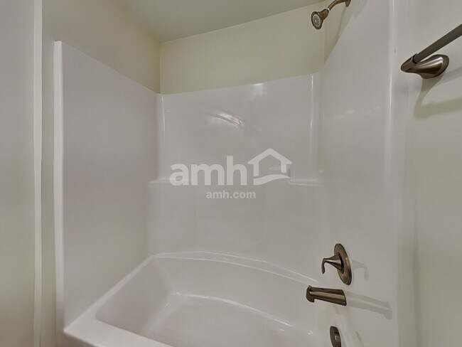 Building Photo - 4812 Chutney Dr