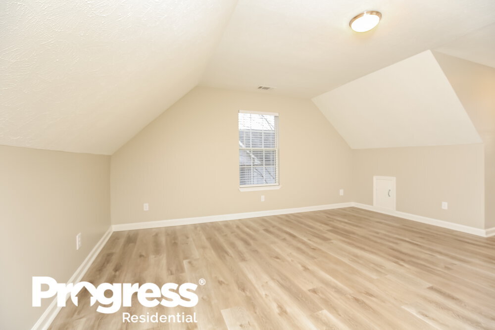 Building Photo - 403 Waters Edge Ln