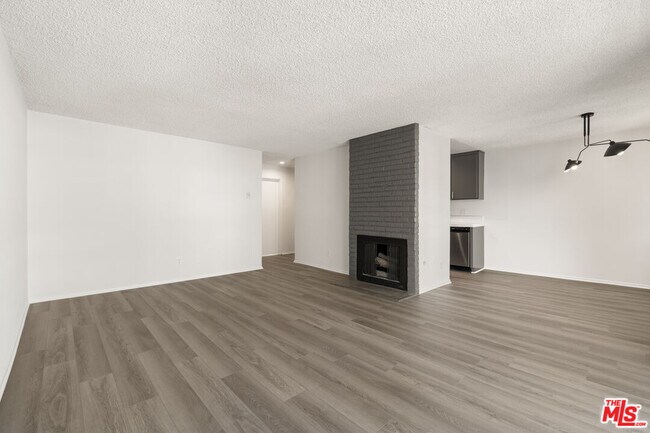 Building Photo - 1457 Butler Ave