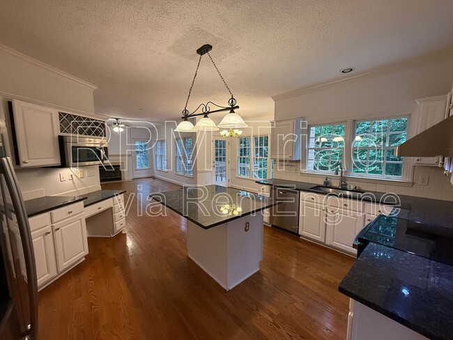 Building Photo - 4210 Shoal Creek Dr