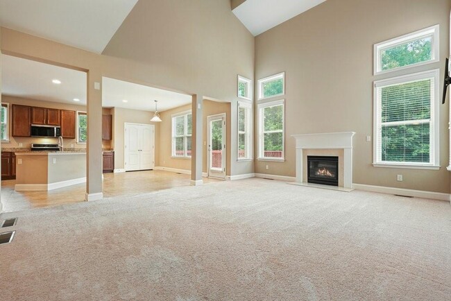 Building Photo - 1010 Chelsey Way