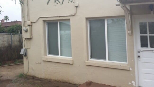 Building Photo - Cozy Guest House with AC and Large Private Yard!