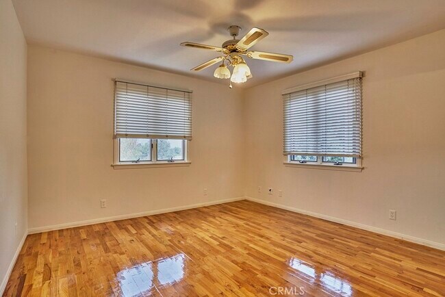 Building Photo - 2751 Batson Ave