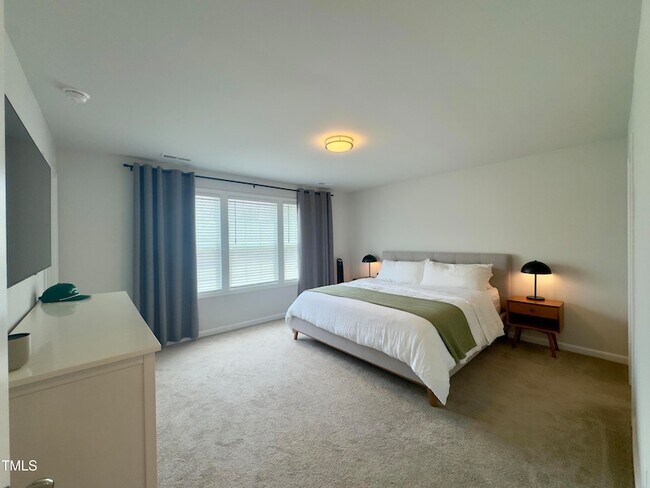 Building Photo - 276 Shingle Oak Rd