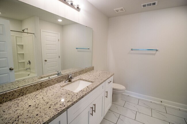 Building Photo - Pooler, GA