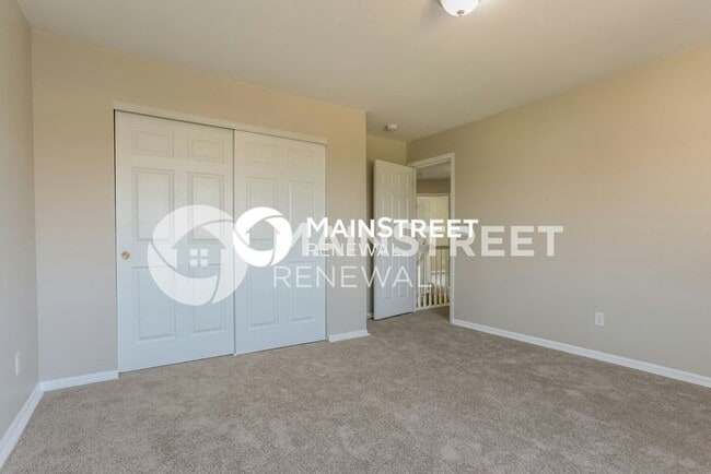 Building Photo - 4 Bedroom Pet-Friendly Home in DENVER, CO ...