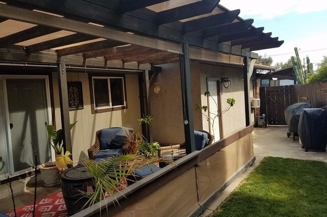 Nice lighting on the Patio - 27711 Jade Ct