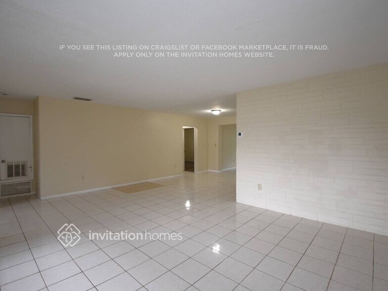 Building Photo - 7630 Coral Blvd