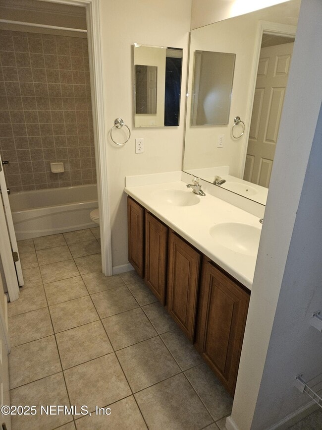 Building Photo - 2151 Stone Creek Dr