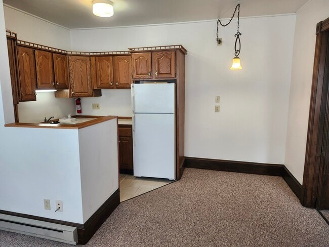 Kitchen/Dining Nook - 130 Loomis St