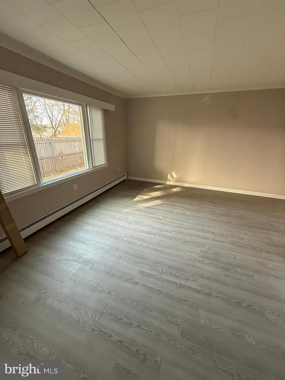 Building Photo - 304 Walnut St