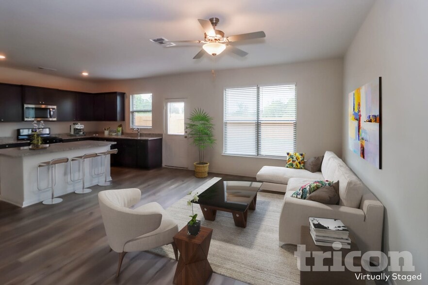 Building Photo - 805 Clark Dr