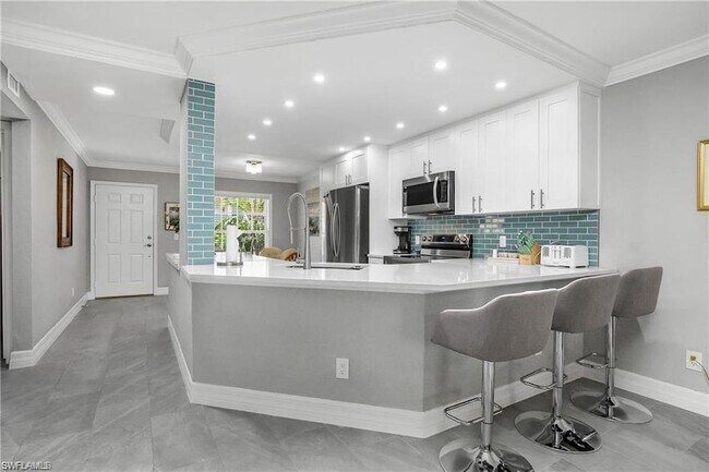 Building Photo - 773 Wiggins Lake Dr