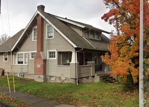 Building Photo - 5 Bedroom House on OSU Campus
