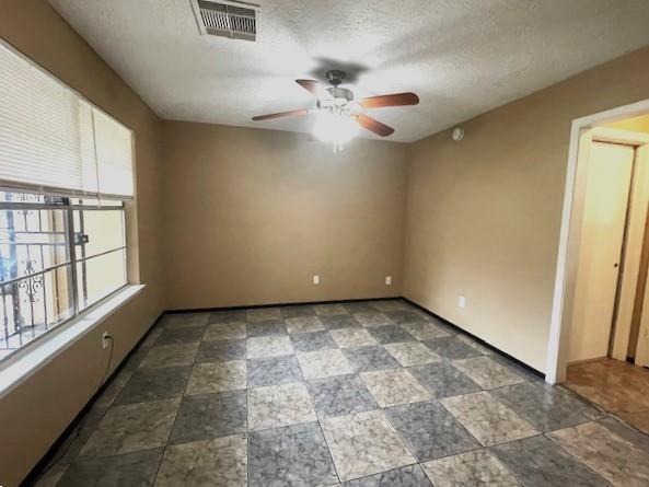 Building Photo - 1406 Crawley Ct