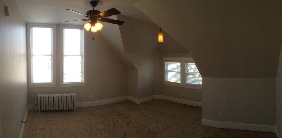 Building Photo - 2726 Colfax Ave S